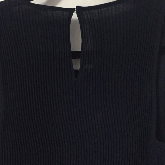 Zara Navy Blue Pleated Sleeveless Top/Blouse - Picture 5 of 9